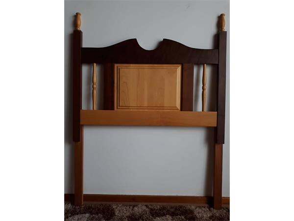 ~/upload/Lots/48387/ynilwqbpirp2g/LOT 21 BED HEADBOARD Embuia  Headboard single BED 2Width 95cm dark & light - Copy_t600x450.jpg